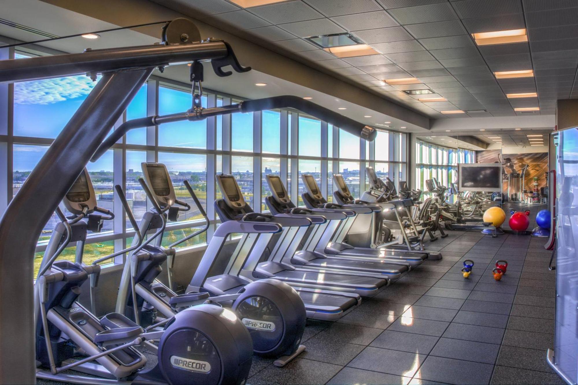 Courtyard By Marriott Winnipeg Airport Экстерьер фото