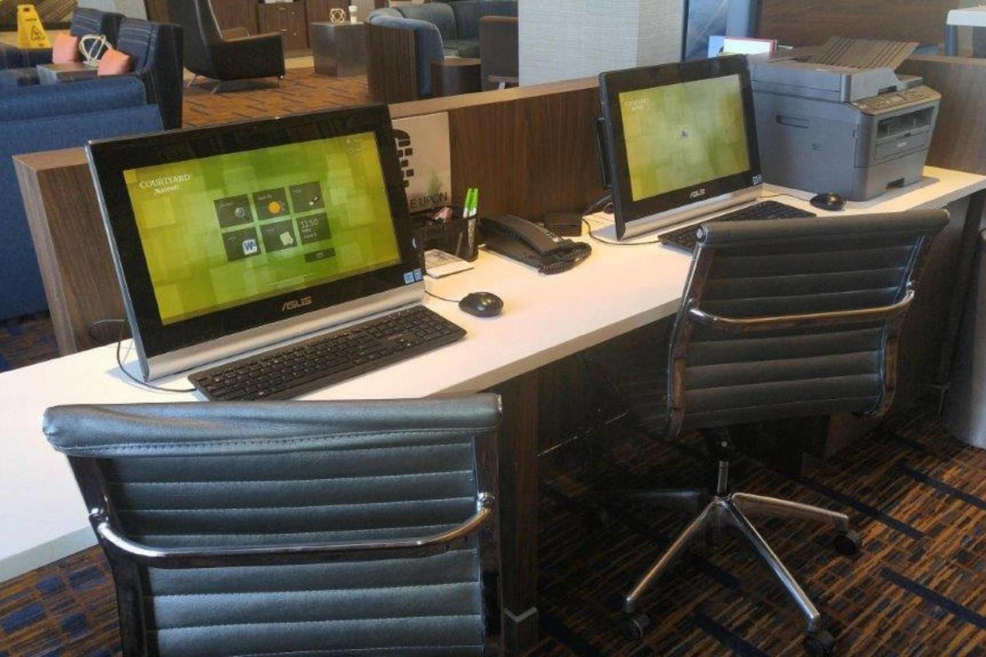 Courtyard By Marriott Winnipeg Airport Экстерьер фото