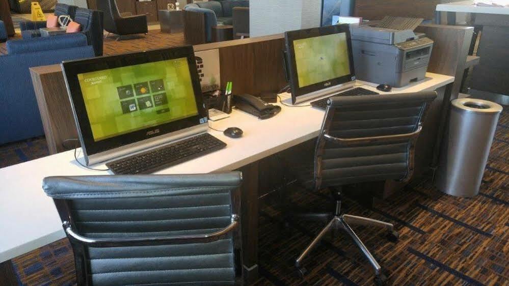 Courtyard By Marriott Winnipeg Airport Экстерьер фото